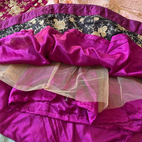 Heavy Pink Lehnga ✨💖 - Picture 12 of 16